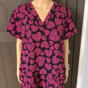 Cassandra O short sleeve, V-neck medical scrub top two front open pockets